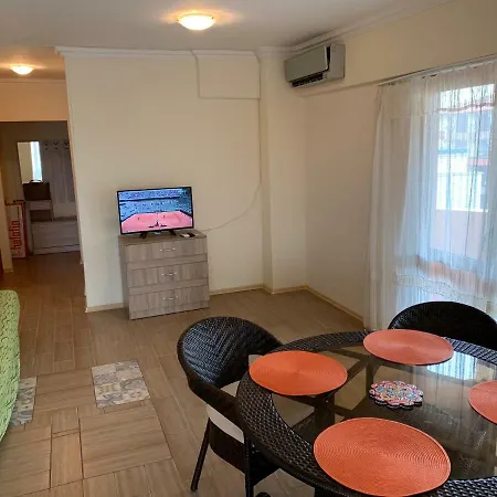Apartments * Ravda